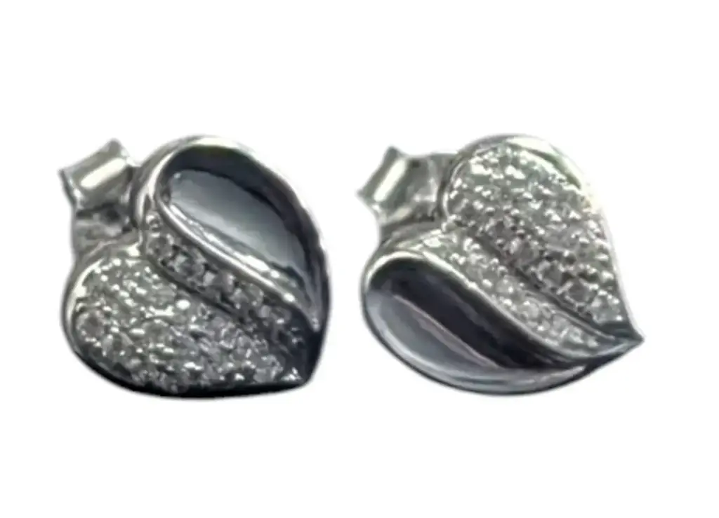 925 Sterling Silver Heart-Shaped Stud Earings