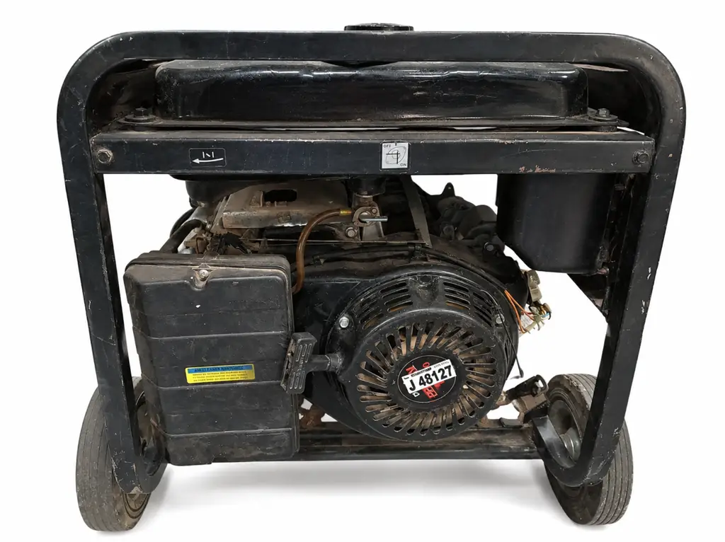 Prowin P7700 Single-Phase Petrol Generator - View 3