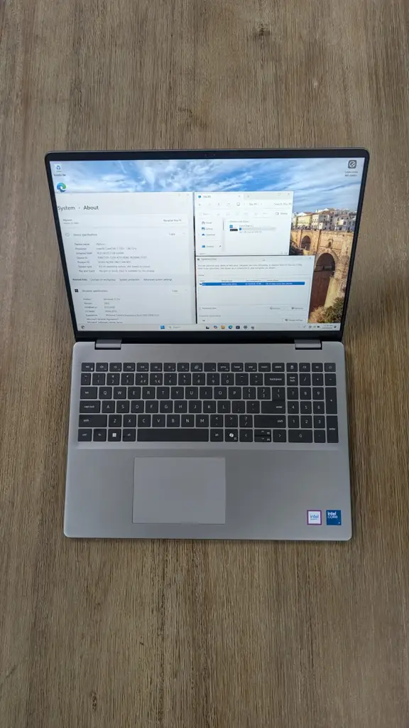 Dell Vostro Intel Core 7 Laptop | P131f | 512Gb Ssd Storage | 16-Inch - View 2