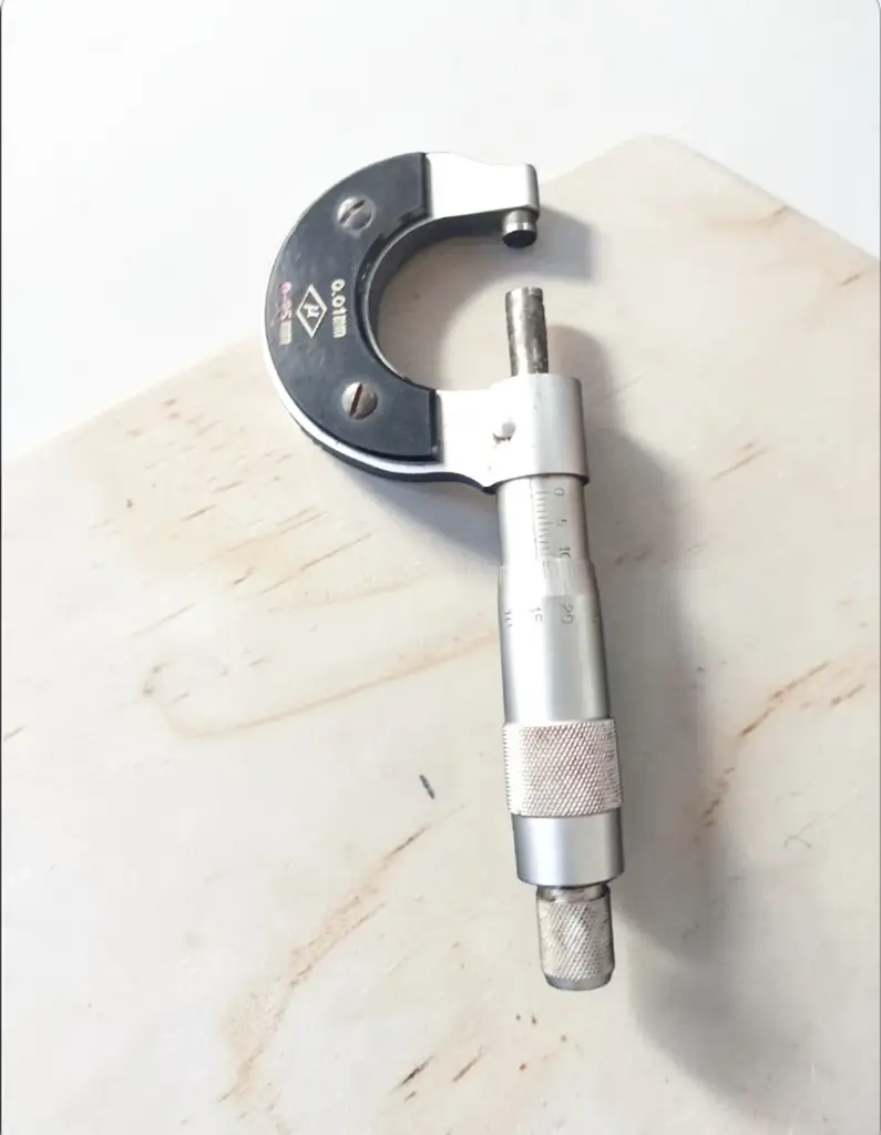 Micrometer 0-25M