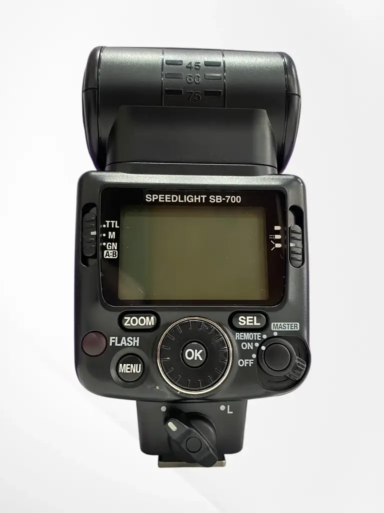 Nikon Speedlight Sb-700. - View 2