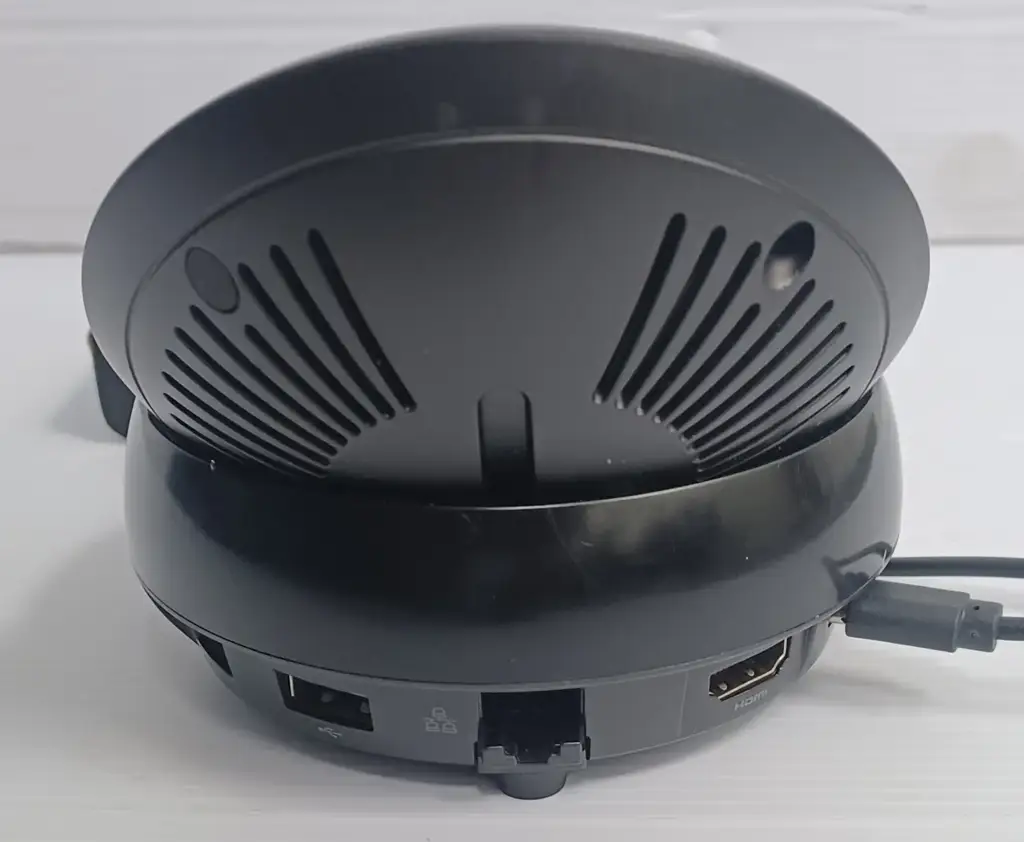 Samsung Dex Station - View 3