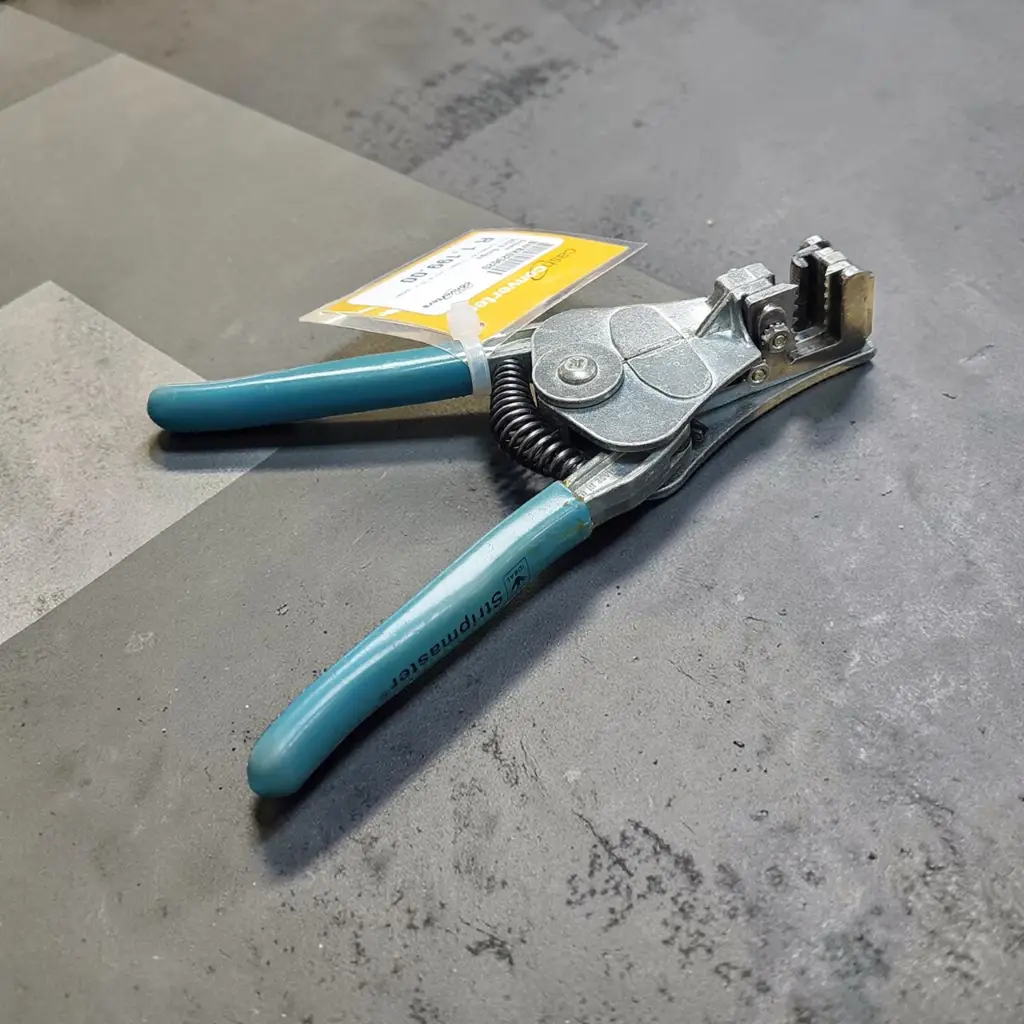 Stripmaster® 45‑092 Wire Stripper
