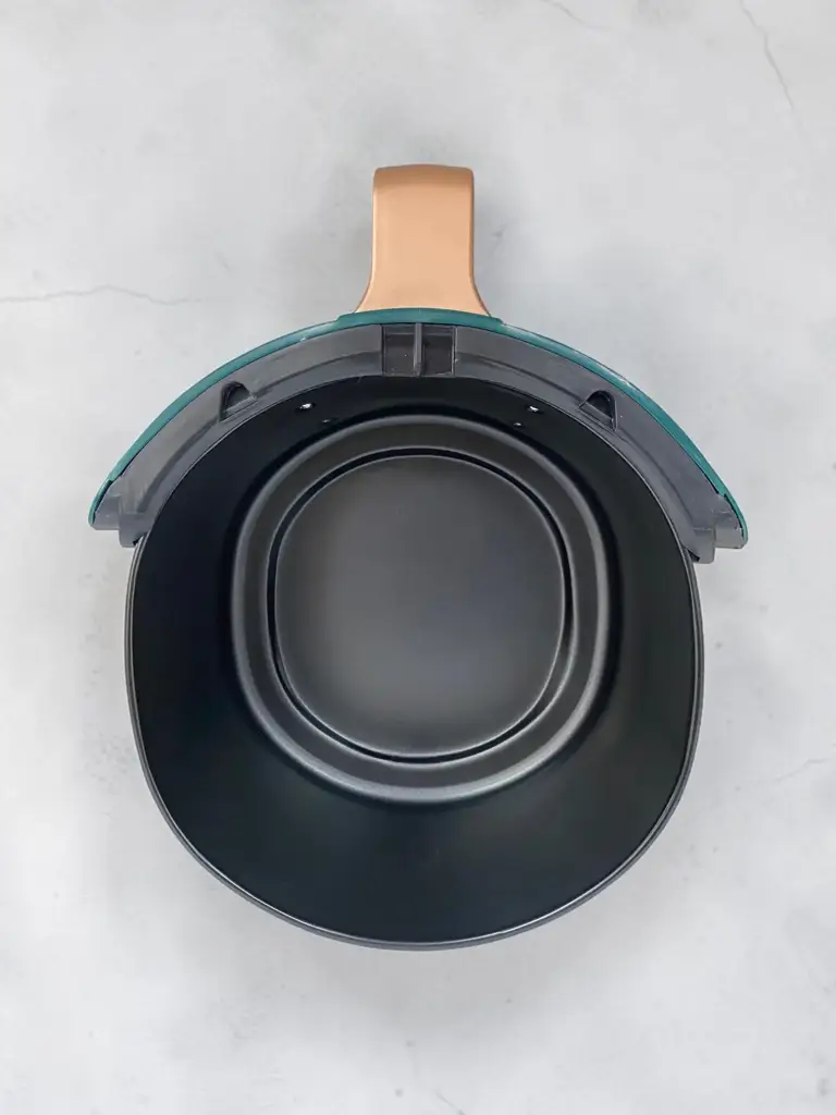 Teska 6-Litre Digital Air Fryer. - View 2