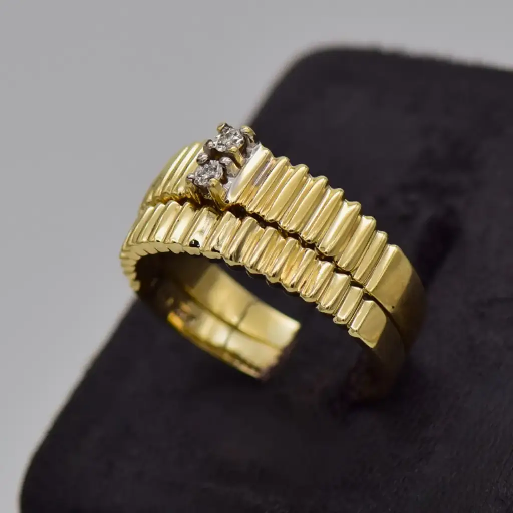 9Ct Yellow Gold Twin Set Ring - View 3