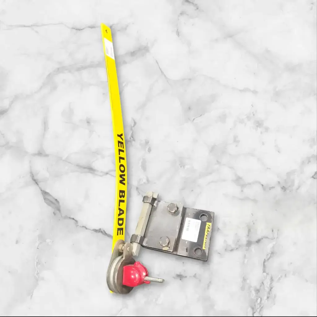 Trapezion Tow Yellow Blade