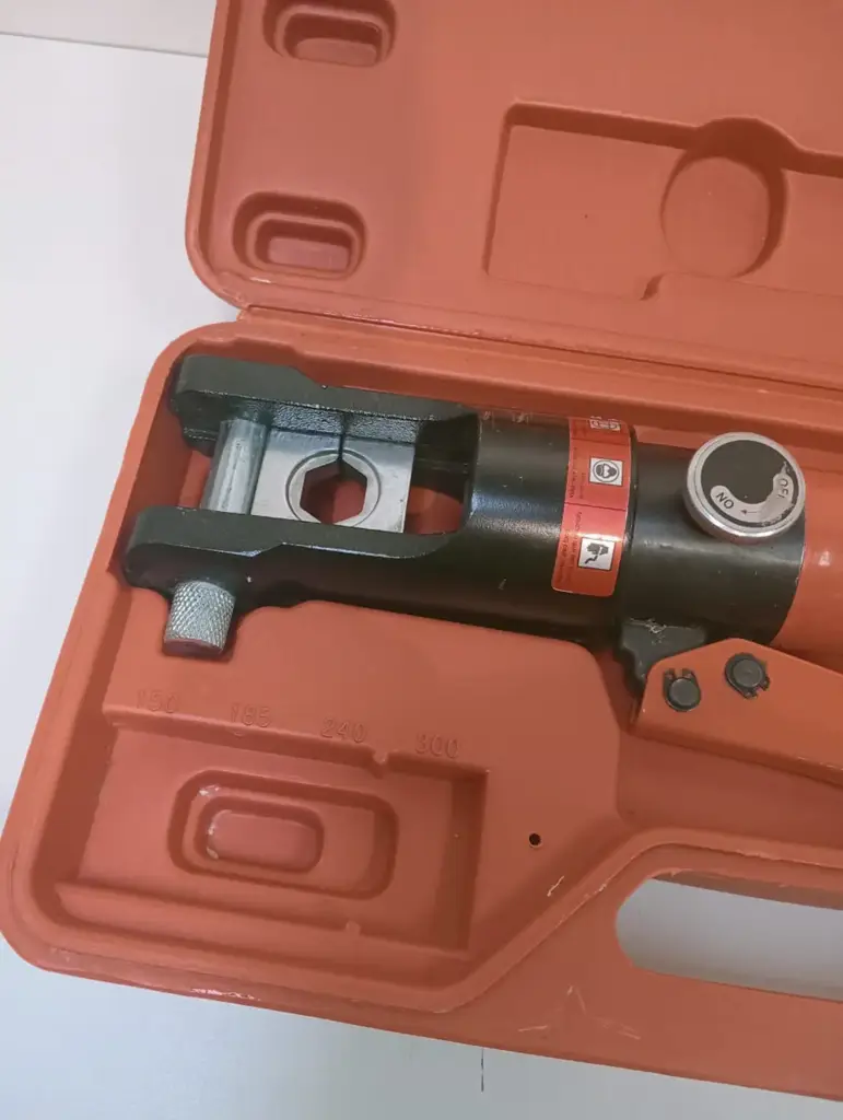 Three-D Crimper Kit With Case And Dies Hydraulic 16Mm?-300Mm? Hp-300 - View 2