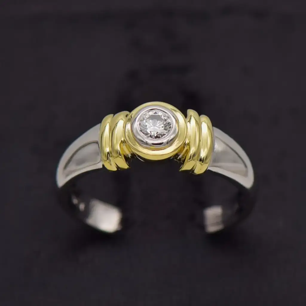 9ct Two Tone Gold Solitaire Ring