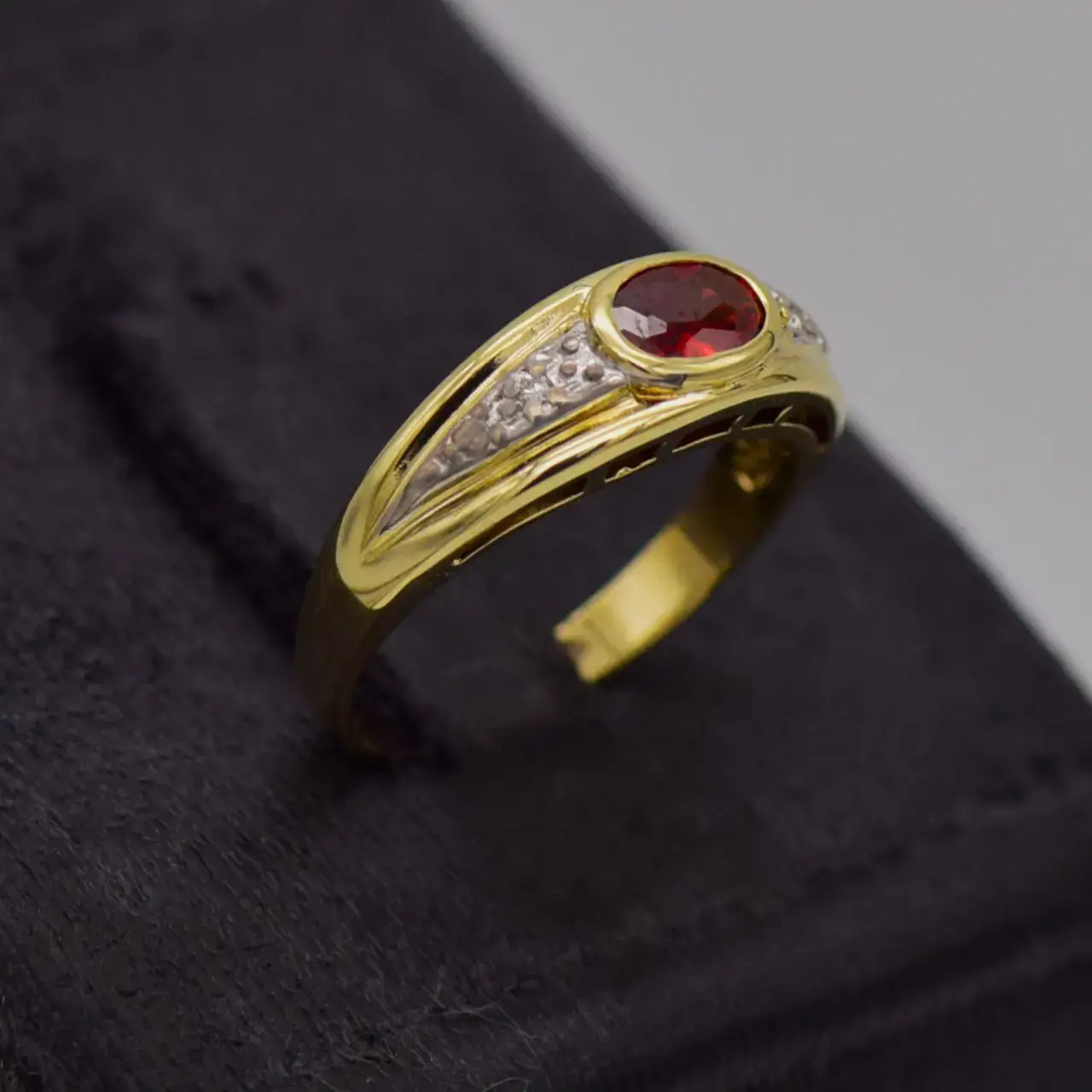 9ct Yellow Gold Dress Ring - View 2