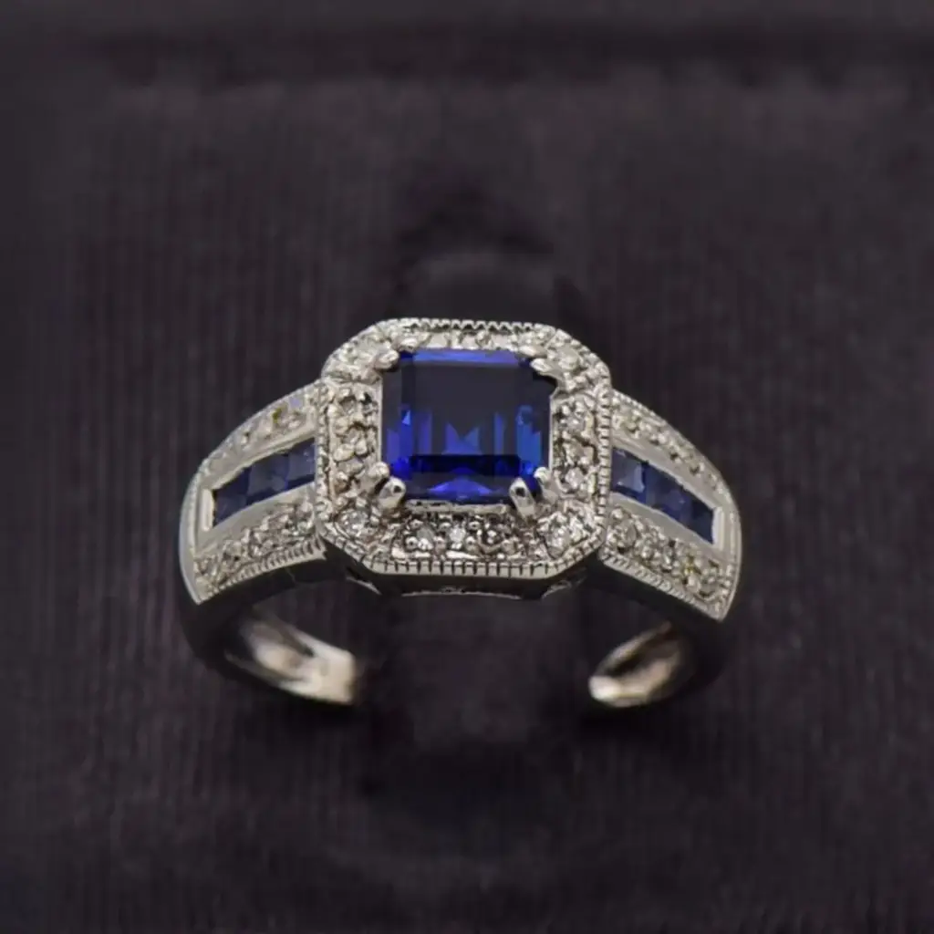 9ct White Gold Dress Ring
