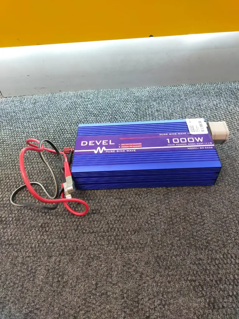 Devel 1000W Power Inverter - View 4