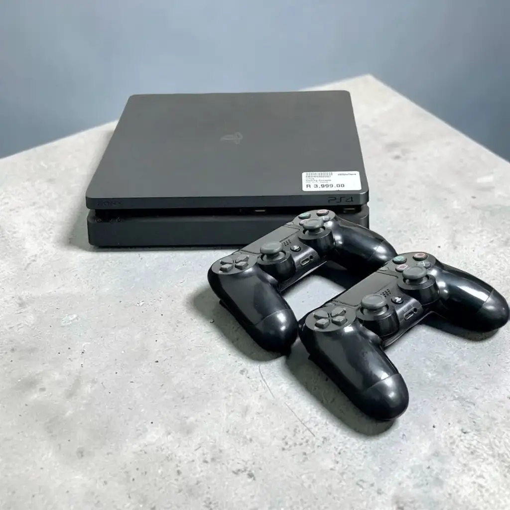 Ps4 Slim 500Gb + 2 Controllers Gaming Console