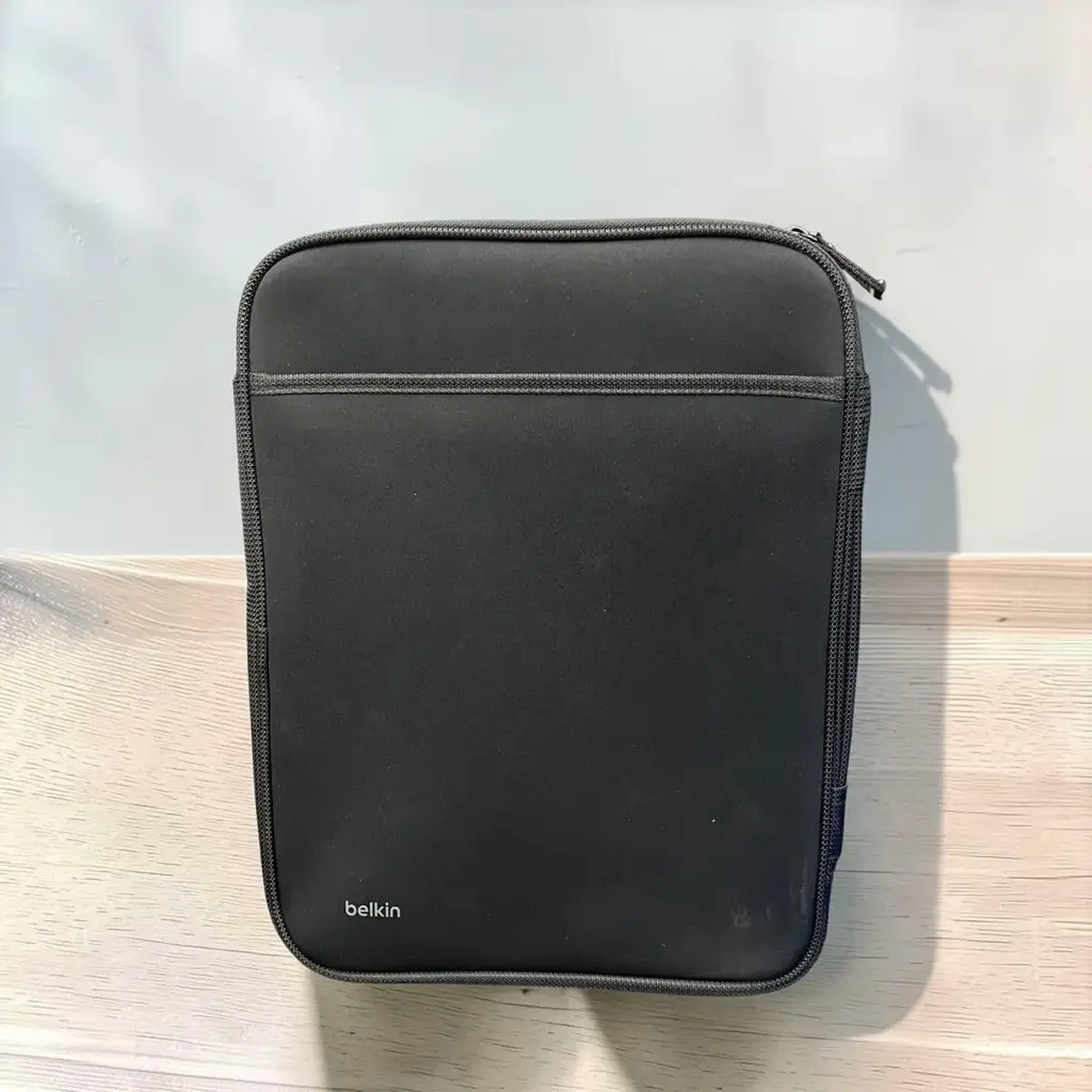 Belkin Sleeve For Macbook Air 13
