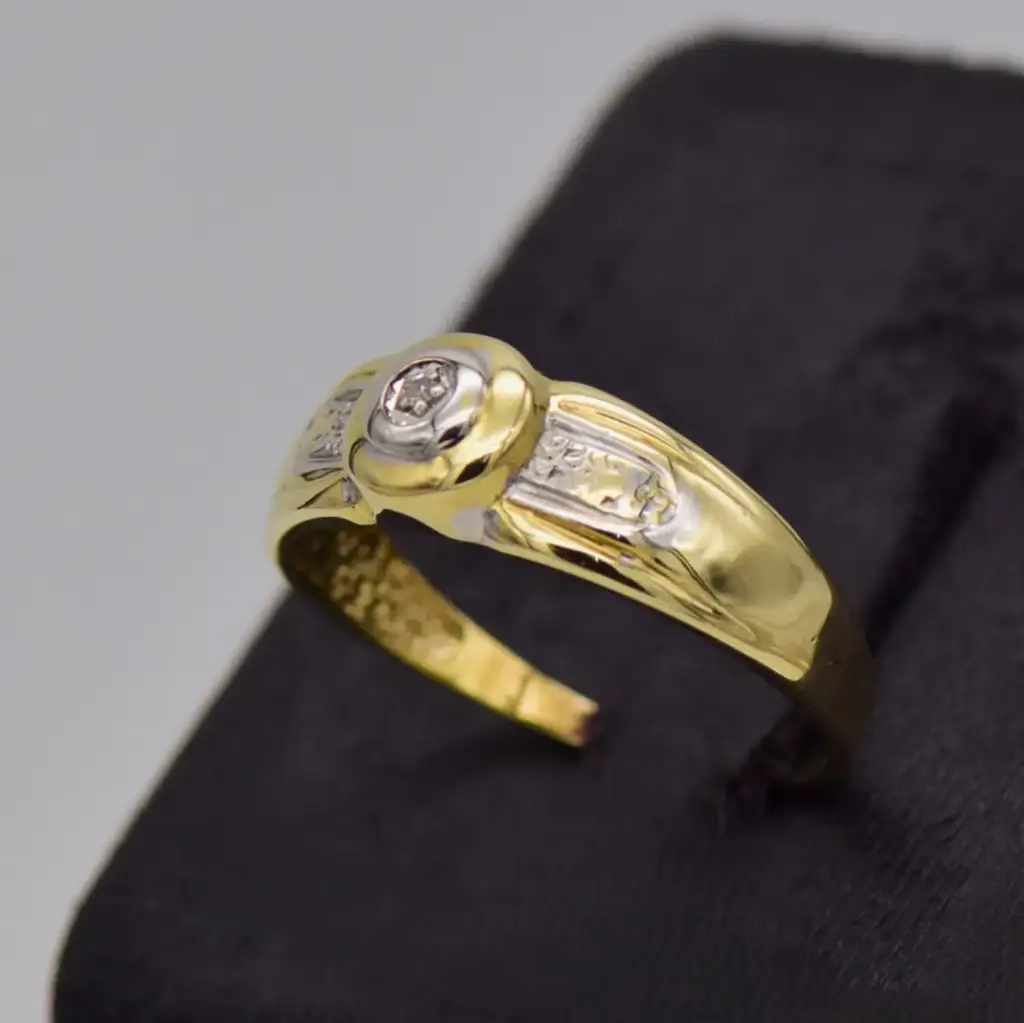 9ct Yellow Gold Dress Ring - View 3