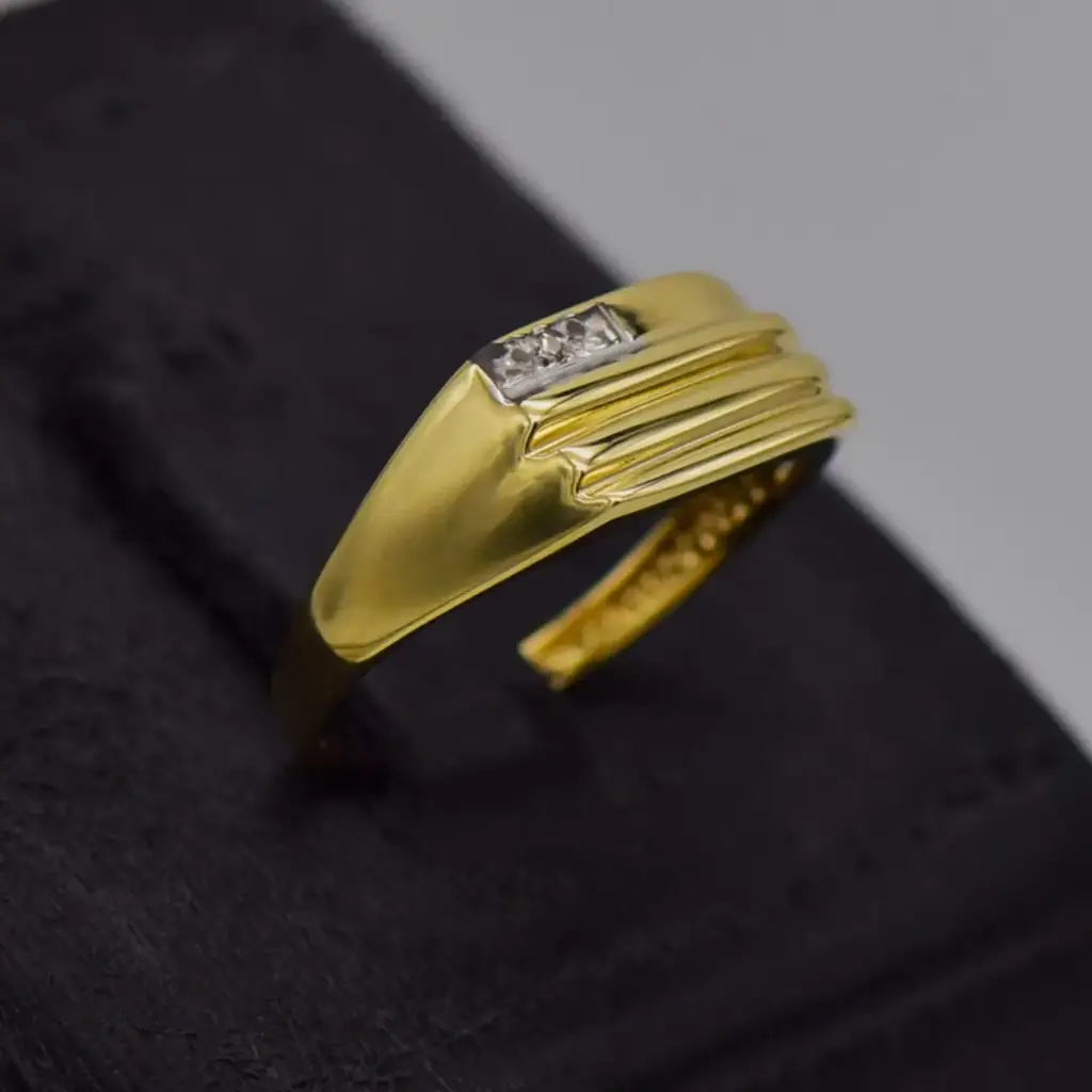 9ct Yellow Gold Men's Ring - View 2