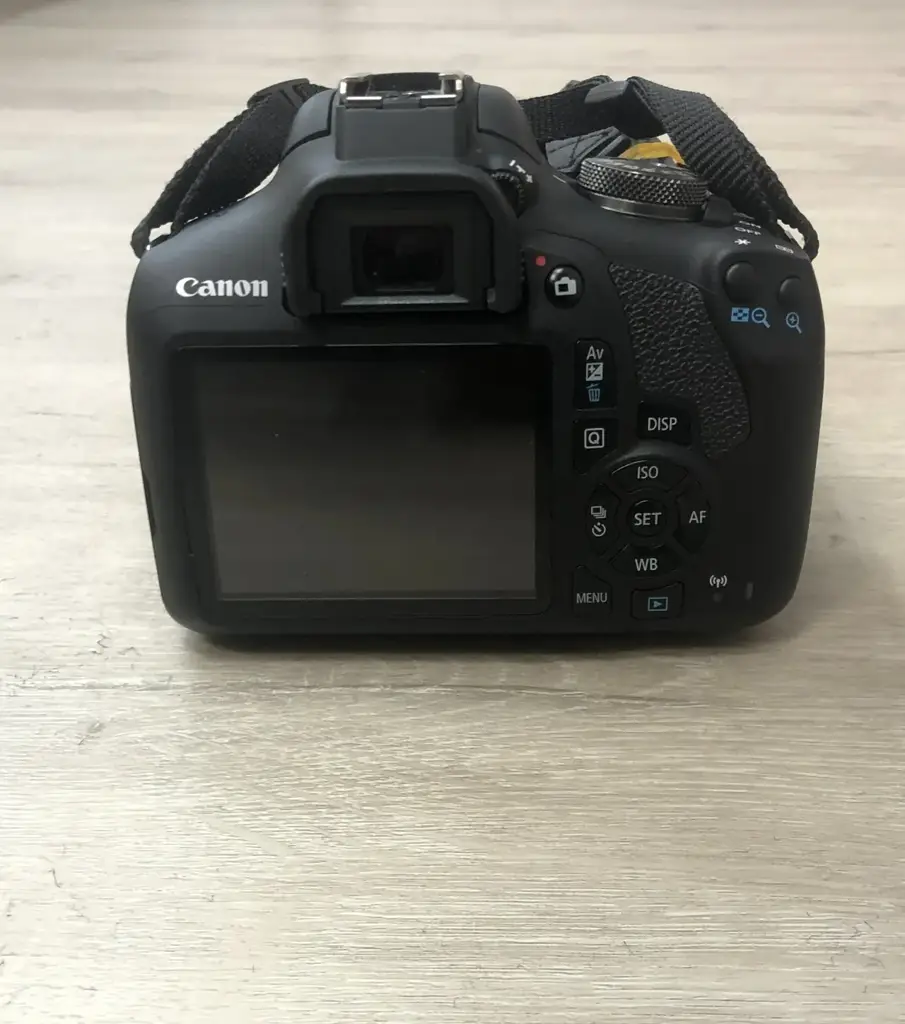 Canon Eos 2000D Camera - View 3