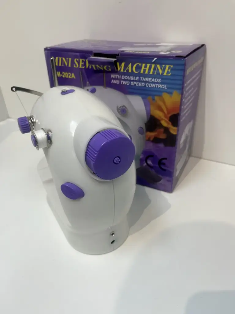 Mini Sewing Machine Sm-202A Sewing Machine Electric Sewing Machine - View 3