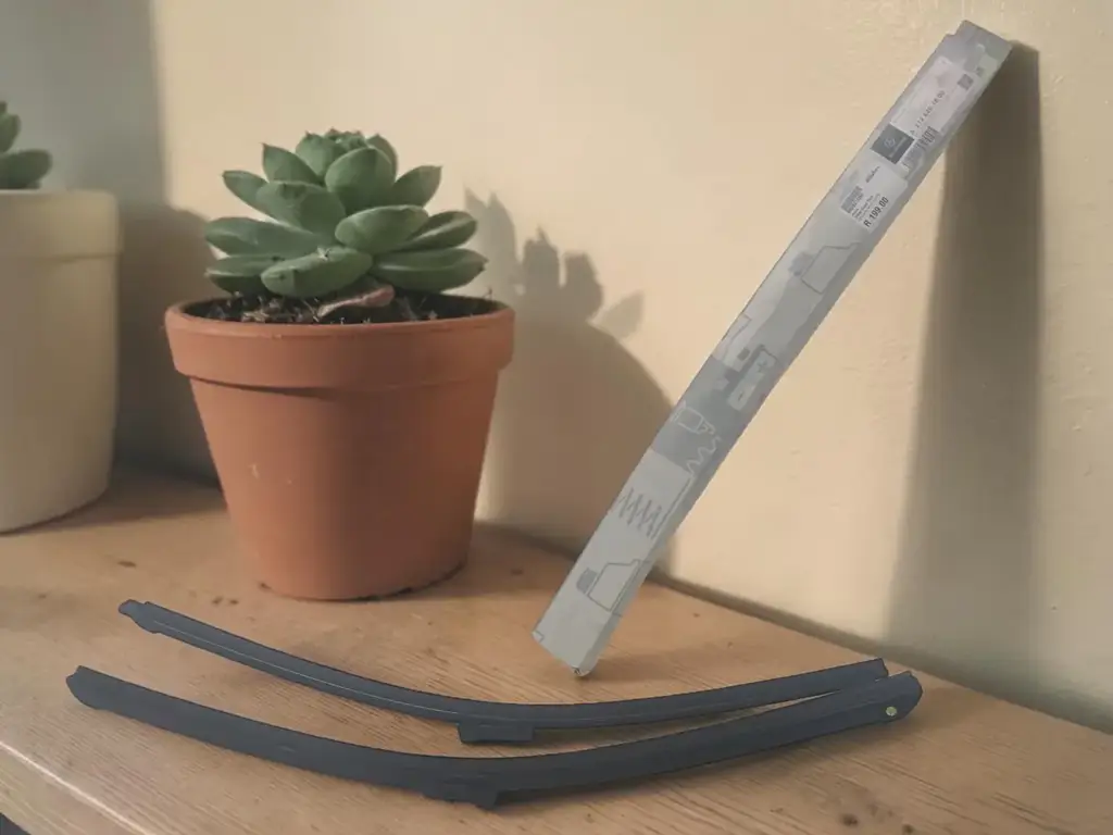 Mercedes-Benz Wiper Blades A2128201800