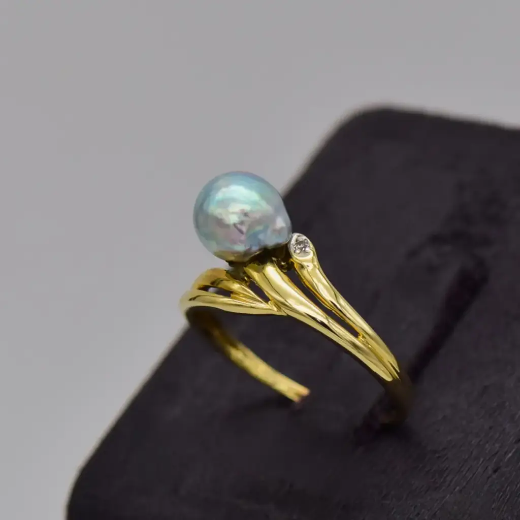 14ct Yellow Gold Pearl Ring - View 3