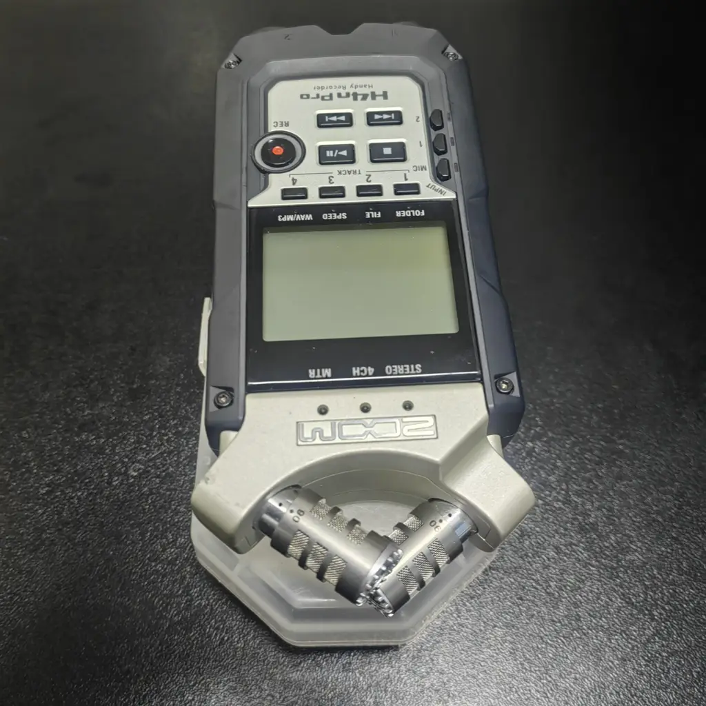 Zoom 4-Track Portable Recorder - View 4