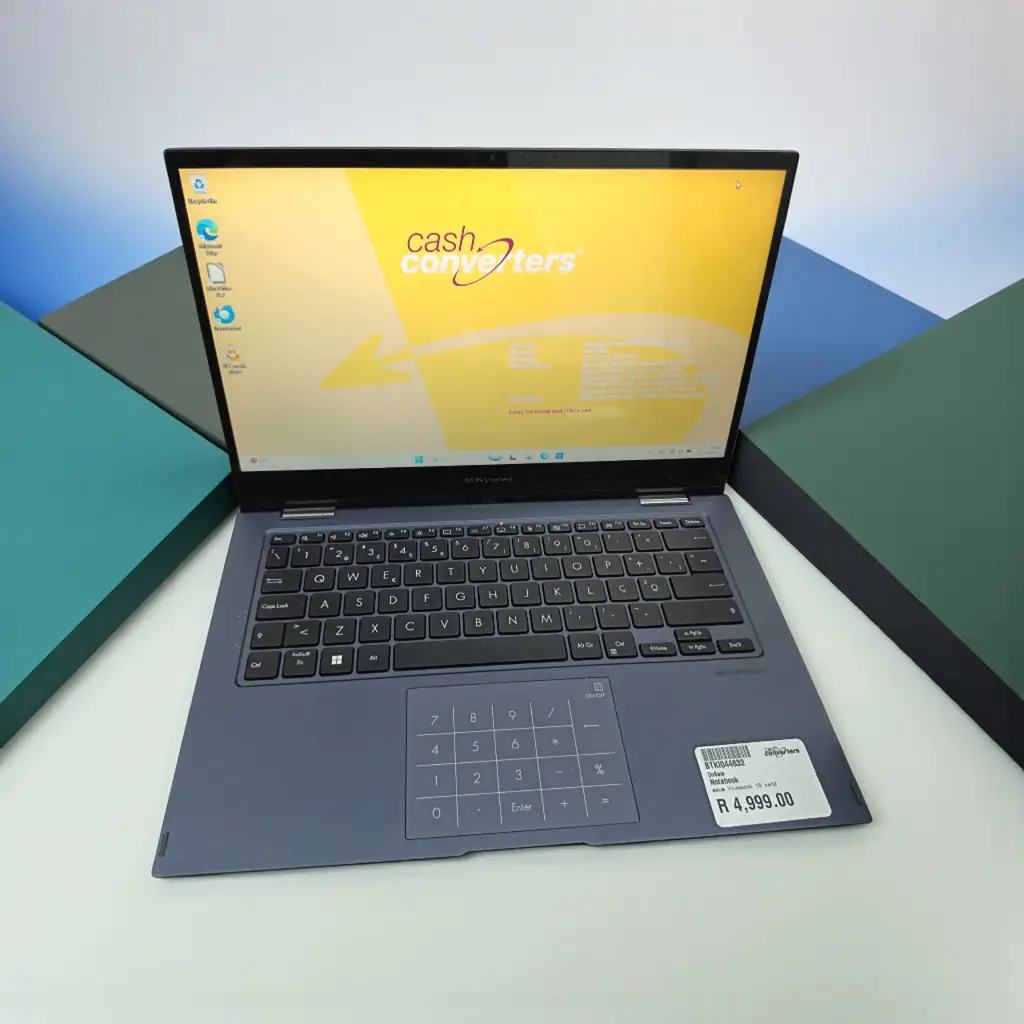 Asus Vivobook 15 - View 2