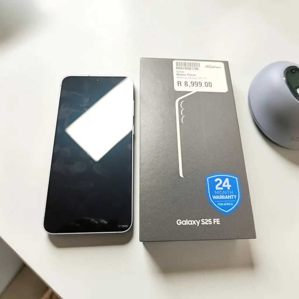 Samsung Galaxy S25 Fe - View 3