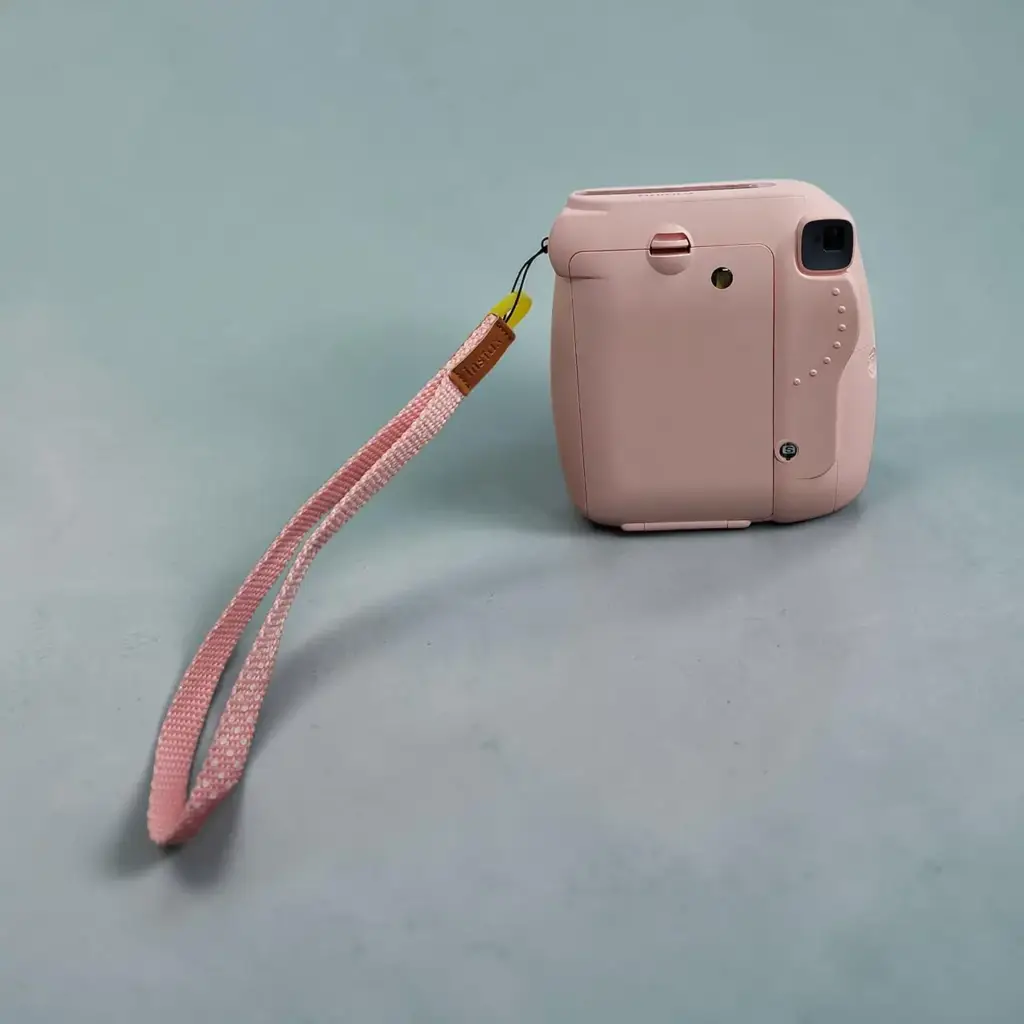 Fujifilm Instax Mini 9 Light Pink - View 2