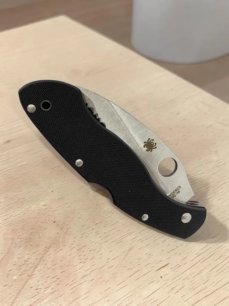 Spyderco Civilian Reverse "S" Hawkbill Blade.