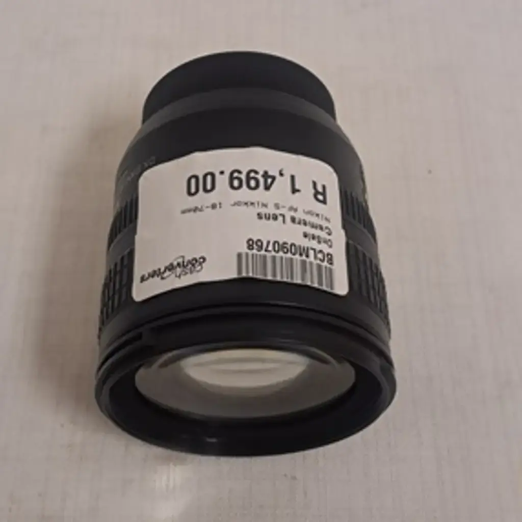 Nikon Af-S Nikkor 18-70Mm Camera Lens