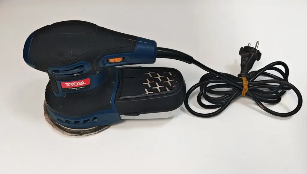 Ryobi Rs-380 Random Orbital Sander)