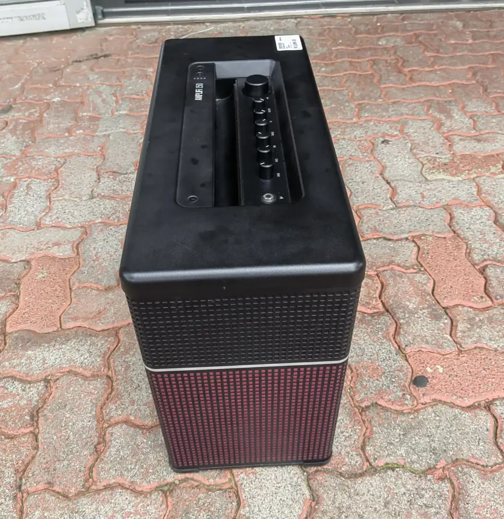 Line 6 Amplifi 150 Modeling Guitar Amp - View 3