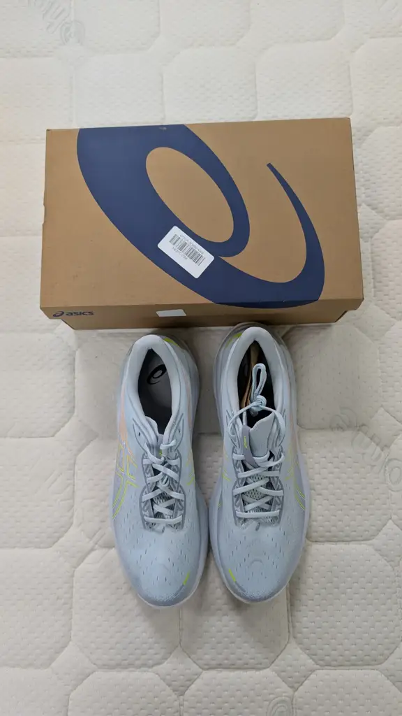 Asics Gel-Cumulus Running Shoes | 26 Road Running - View 2