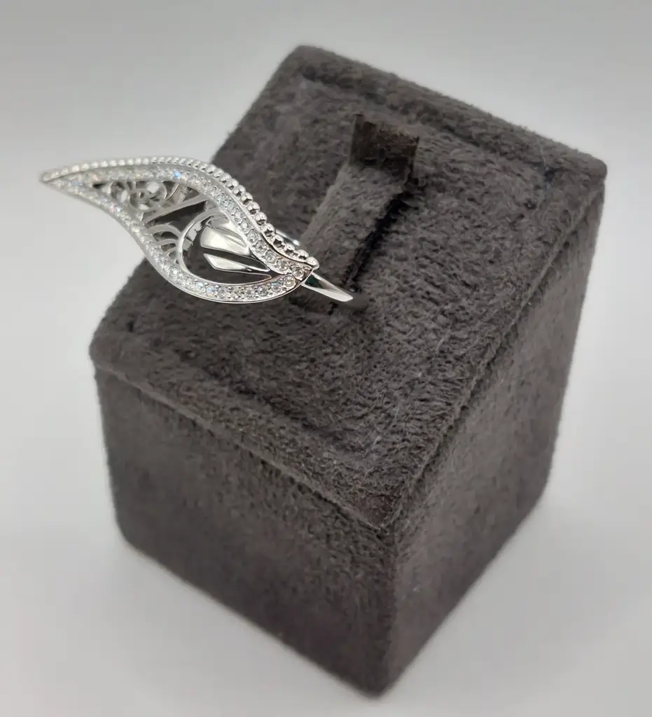 Swarovski Tinkerbell Ring - View 2