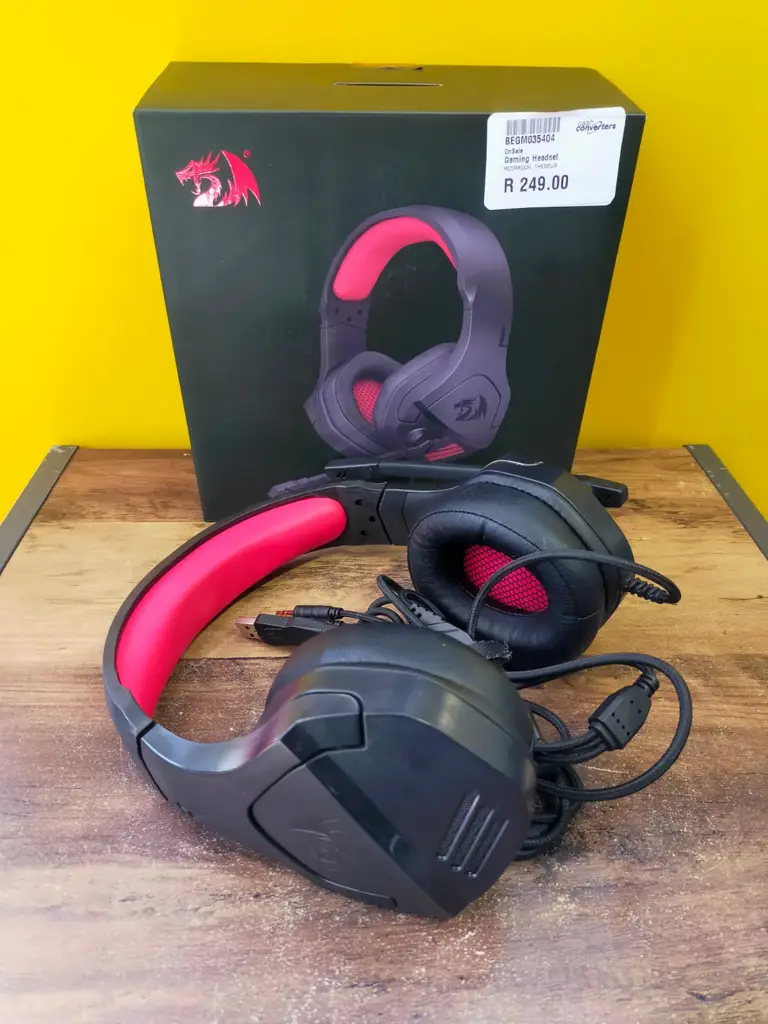 Redragon Theseus Gaming Headphones - View 4