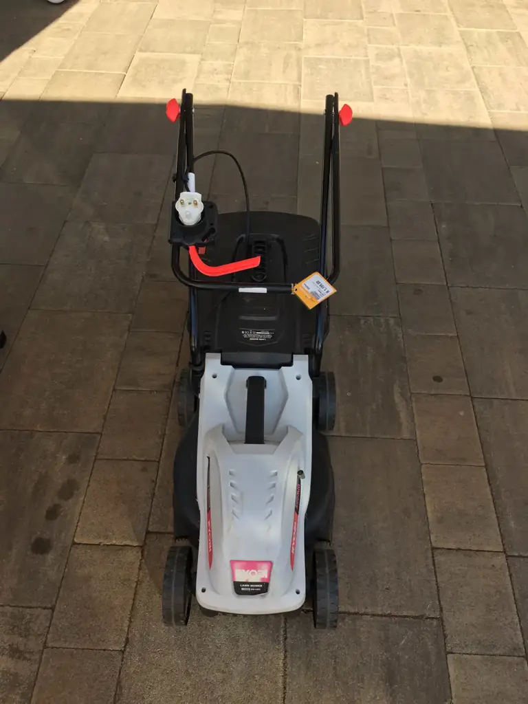 Ryobi Lawn Mower - View 2