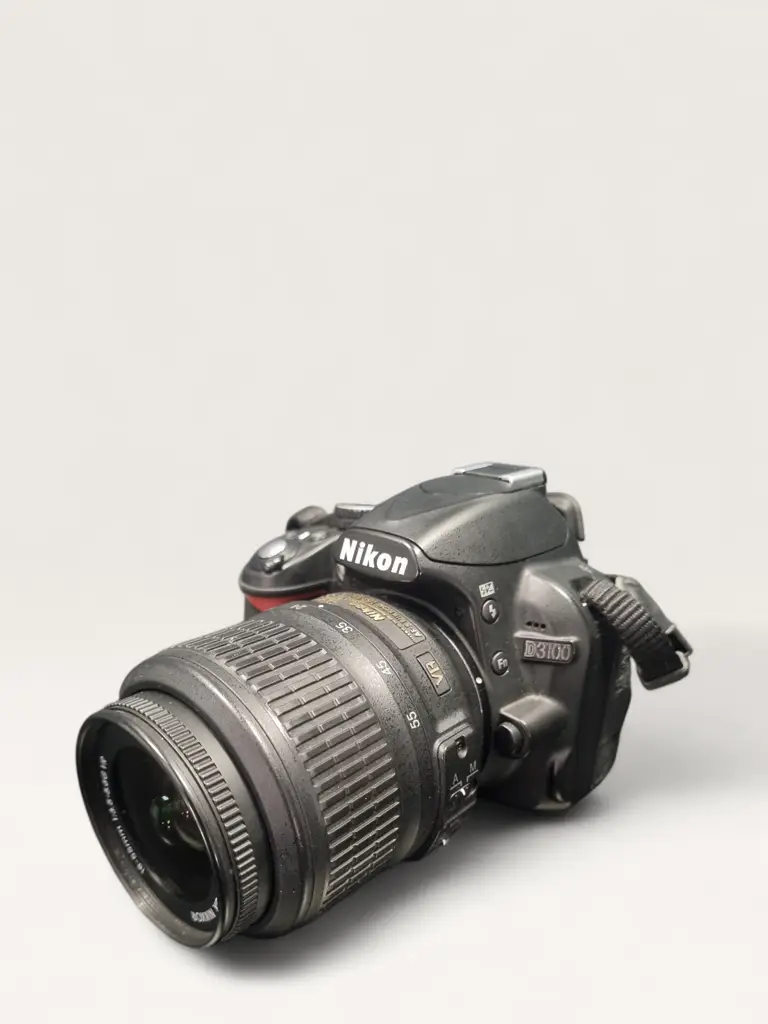 Nikon D3100 Dslr Camera Withaf‑S Dx Nikkor 18‑55Mm F/3.5‑5.6G Vr