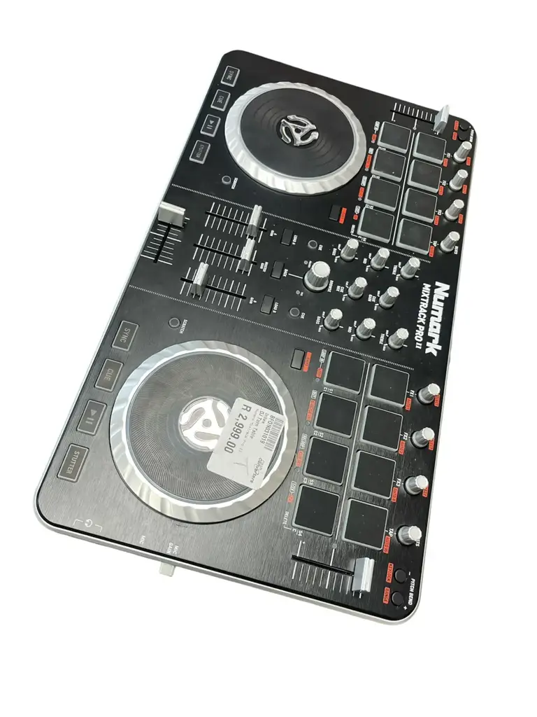 Numark Mixtrack Pro 11