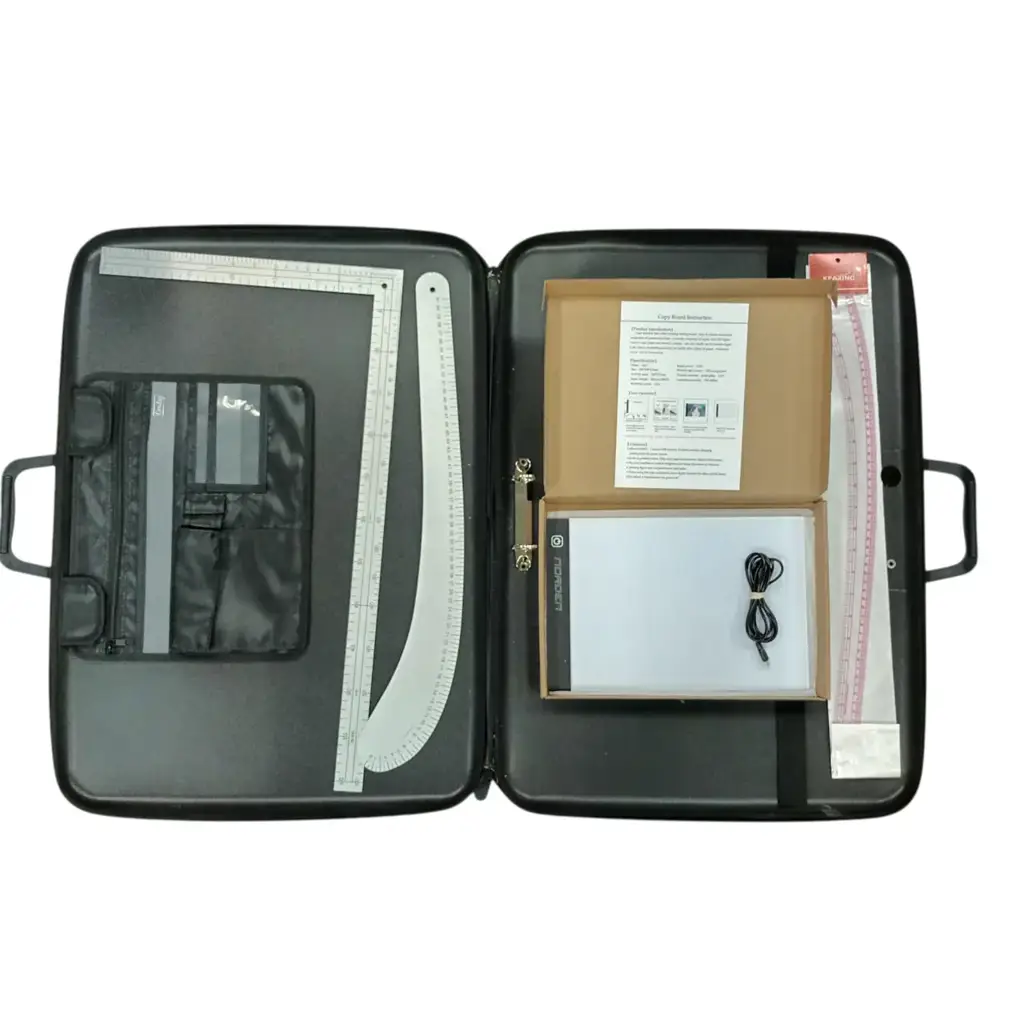 Croxley A2 2D Ring Binder Hard Shell Art Portfolio Bag With Accessories (Pre-Owned) - View 2