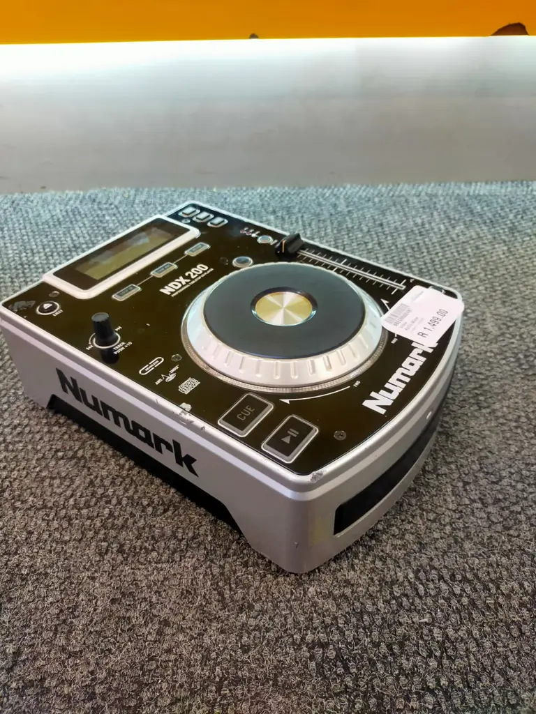 Numark Ndx200 Dj Controller - View 4