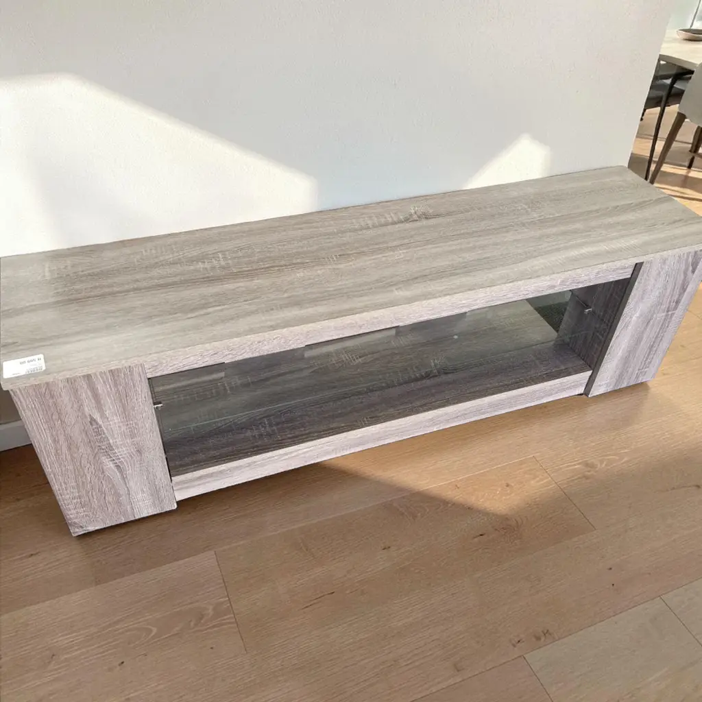 Solana Tv Stand