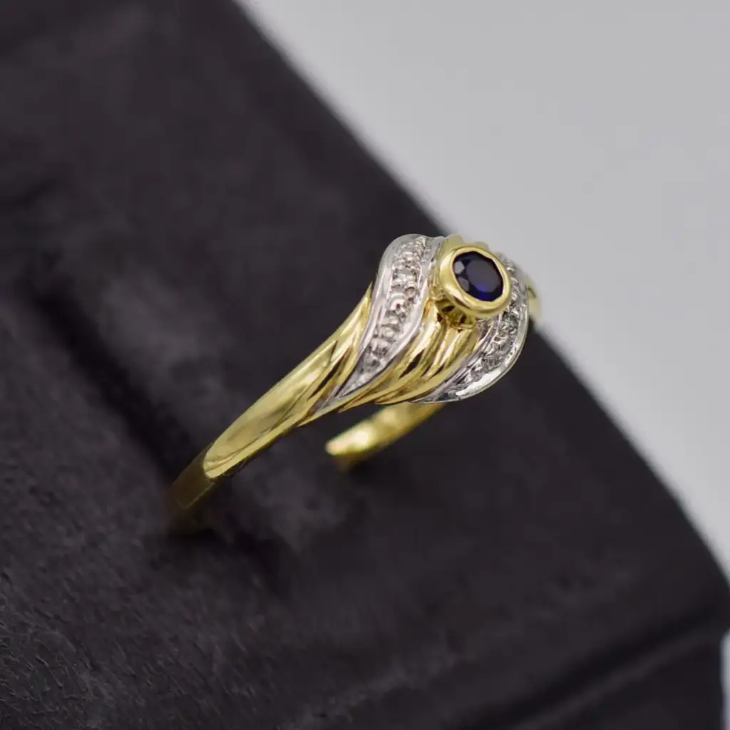 9ct Yellow Gold Dress Ring - View 2