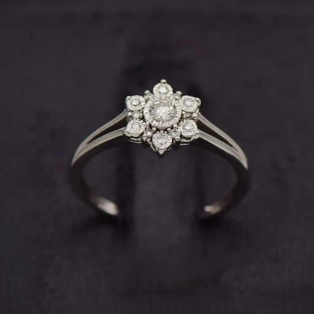 9Ct White Gold Dress Ring