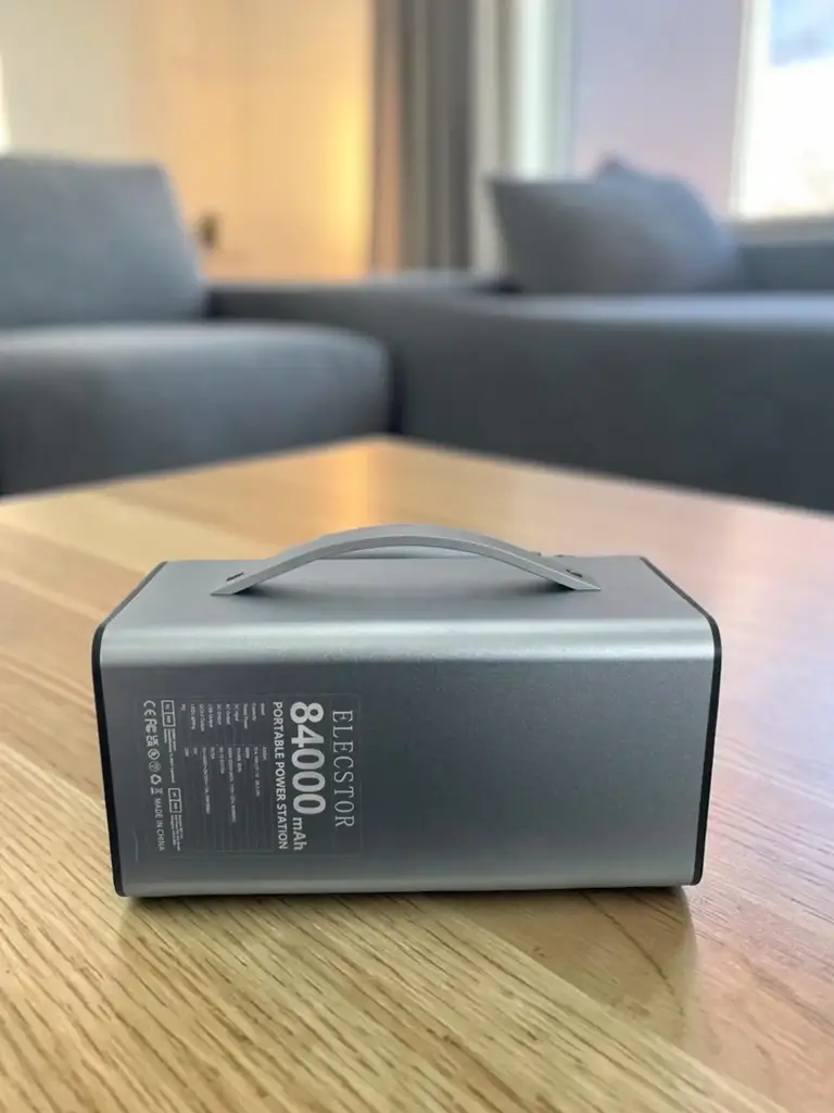 Elecstor Core 300W 314Wh Portable Power Station - View 3
