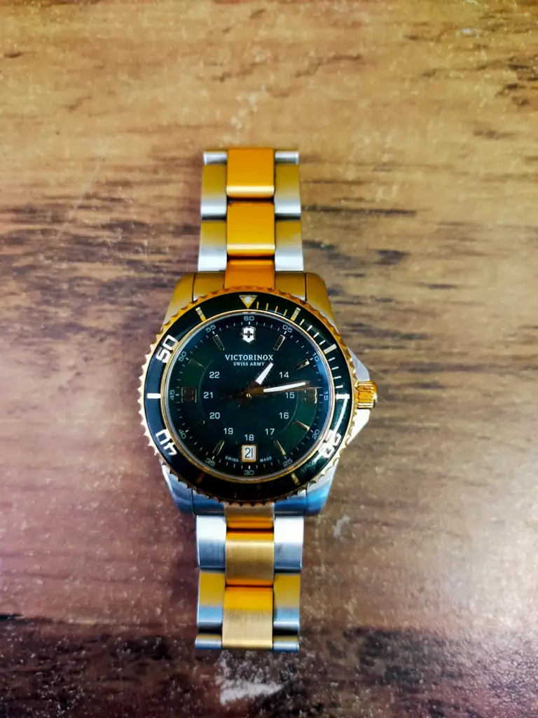 Victorinox Swiss Army Maverick Watch - Vic241605 - View 2
