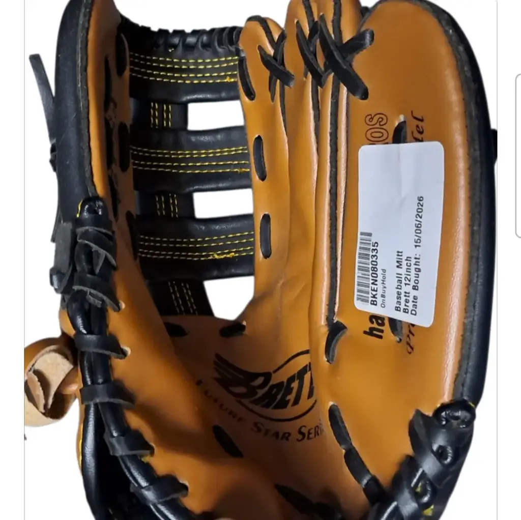 Brett Baseball Mitt - View 2