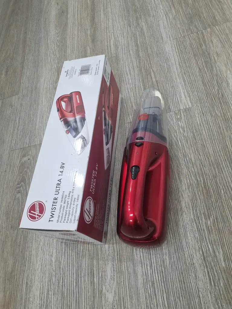 Hoover Twister Ultra 14.8V Portable Vacuum Cleaner - View 3