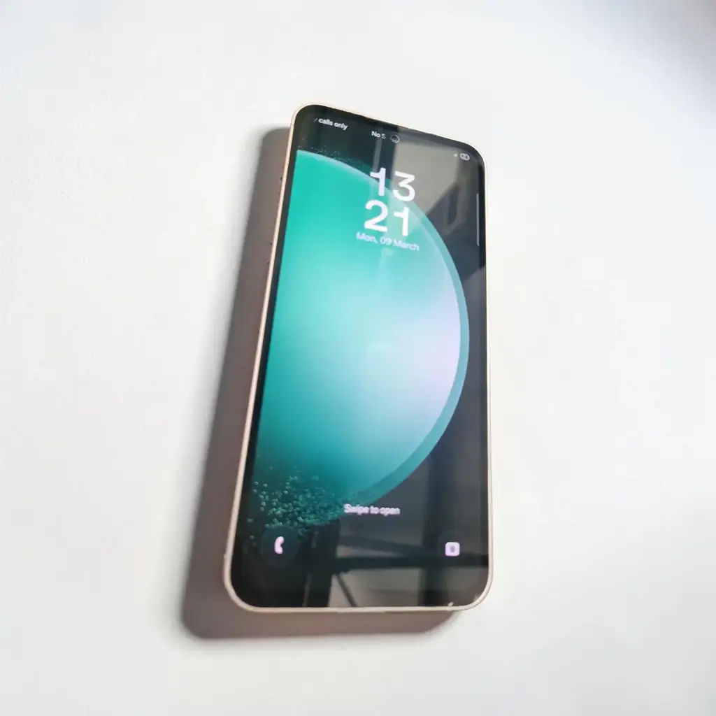 Samsung Galaxy S23 Fe Mobile Phone