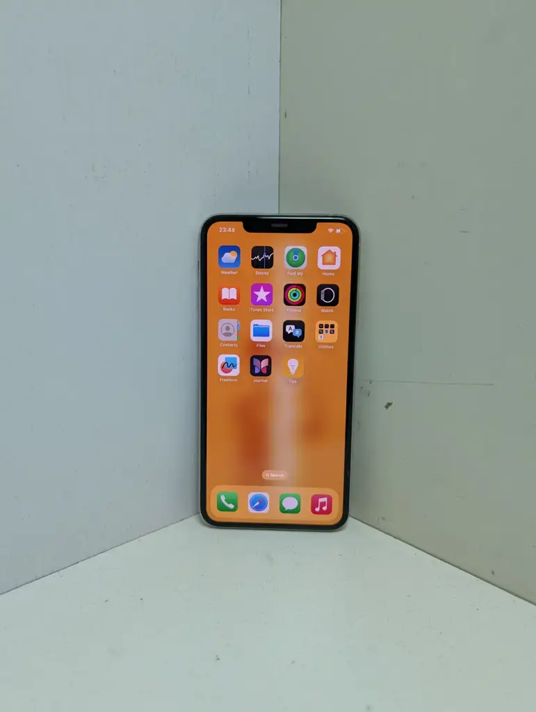 Apple Iphone 11Promax | 256Gb Storage | 79% Battery Health - View 4