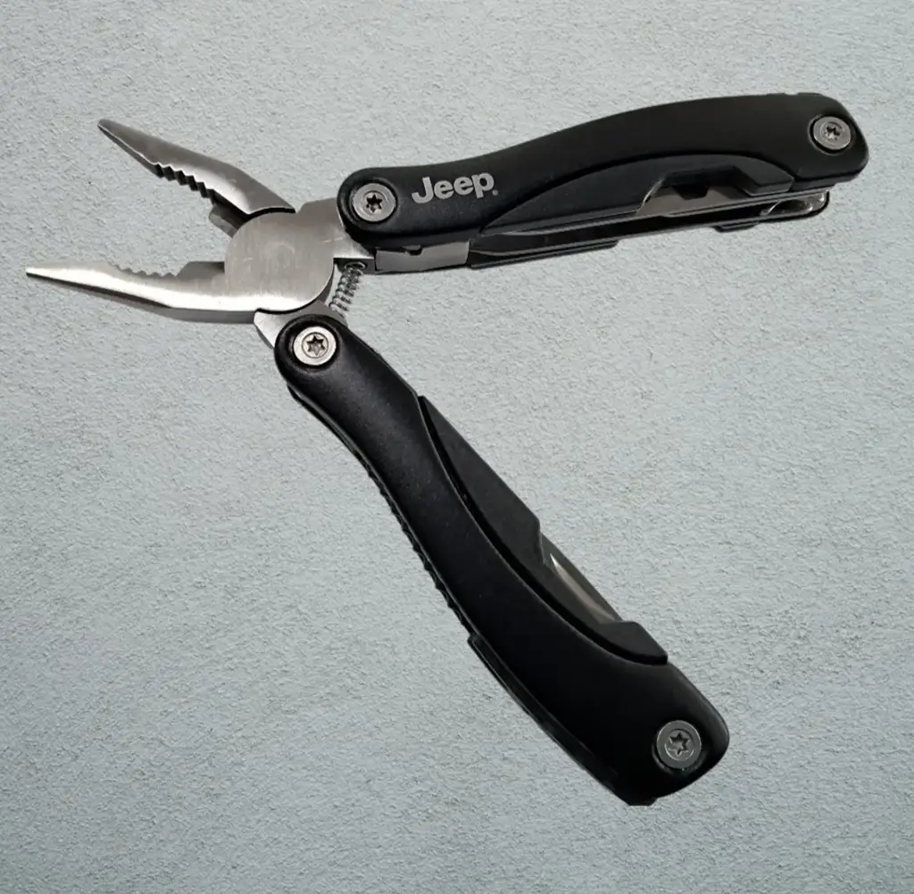 Jeep Multitool - View 4