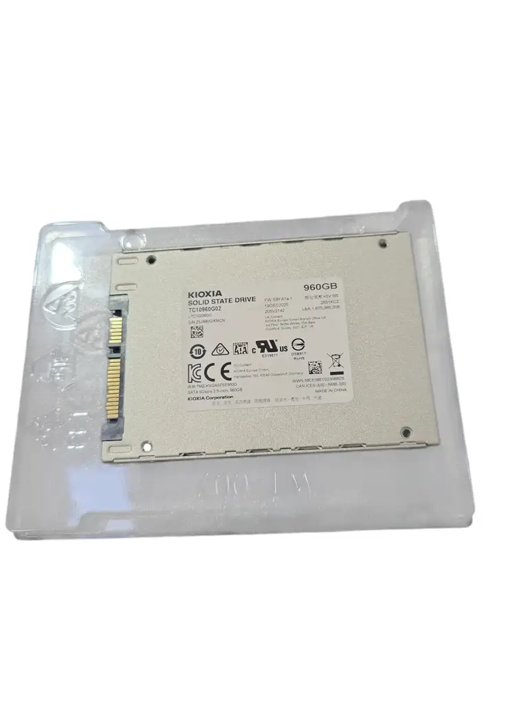 Kioxia Exceria 960Gb Sata 2.5 Solid State Drive (Ssd) - View 3